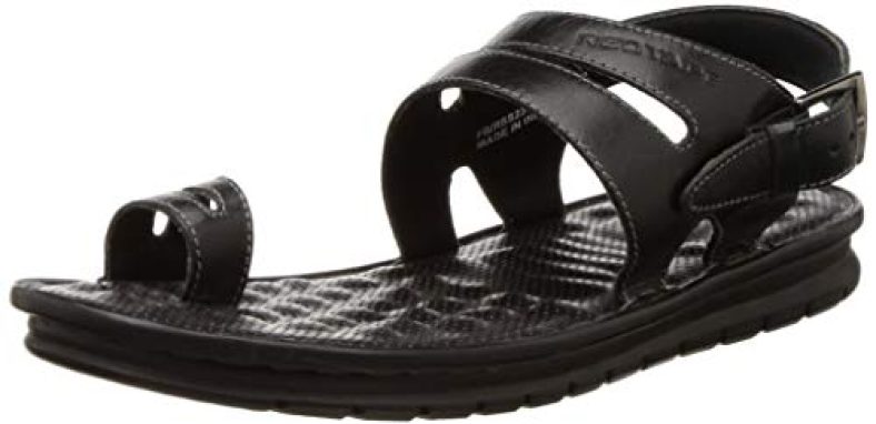 Red Tape Men’S Black Sandal (Rss2351D)