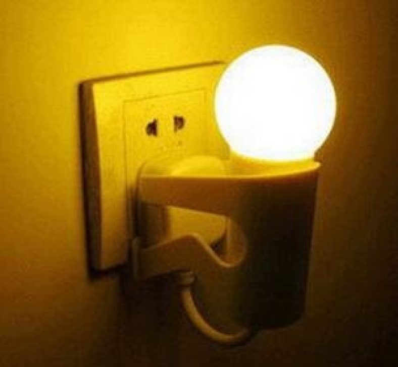 Happy2Buy Portable Energy-Saving Led Control Night Lamp