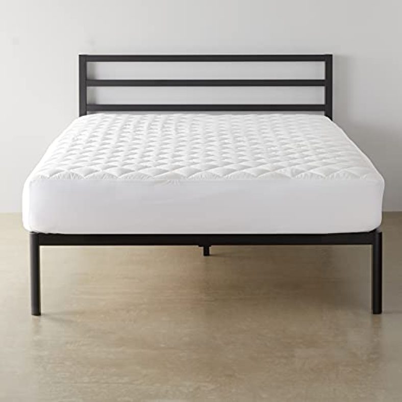Amazonbasics Hypoallergenic Polycotton Quilted Lightweight Mattress Topper, 18″ Deep, King (White)