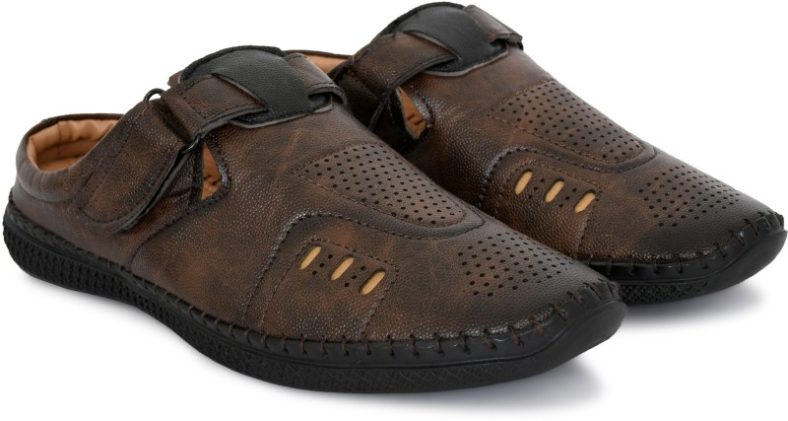 Bollero Men Brown Casual