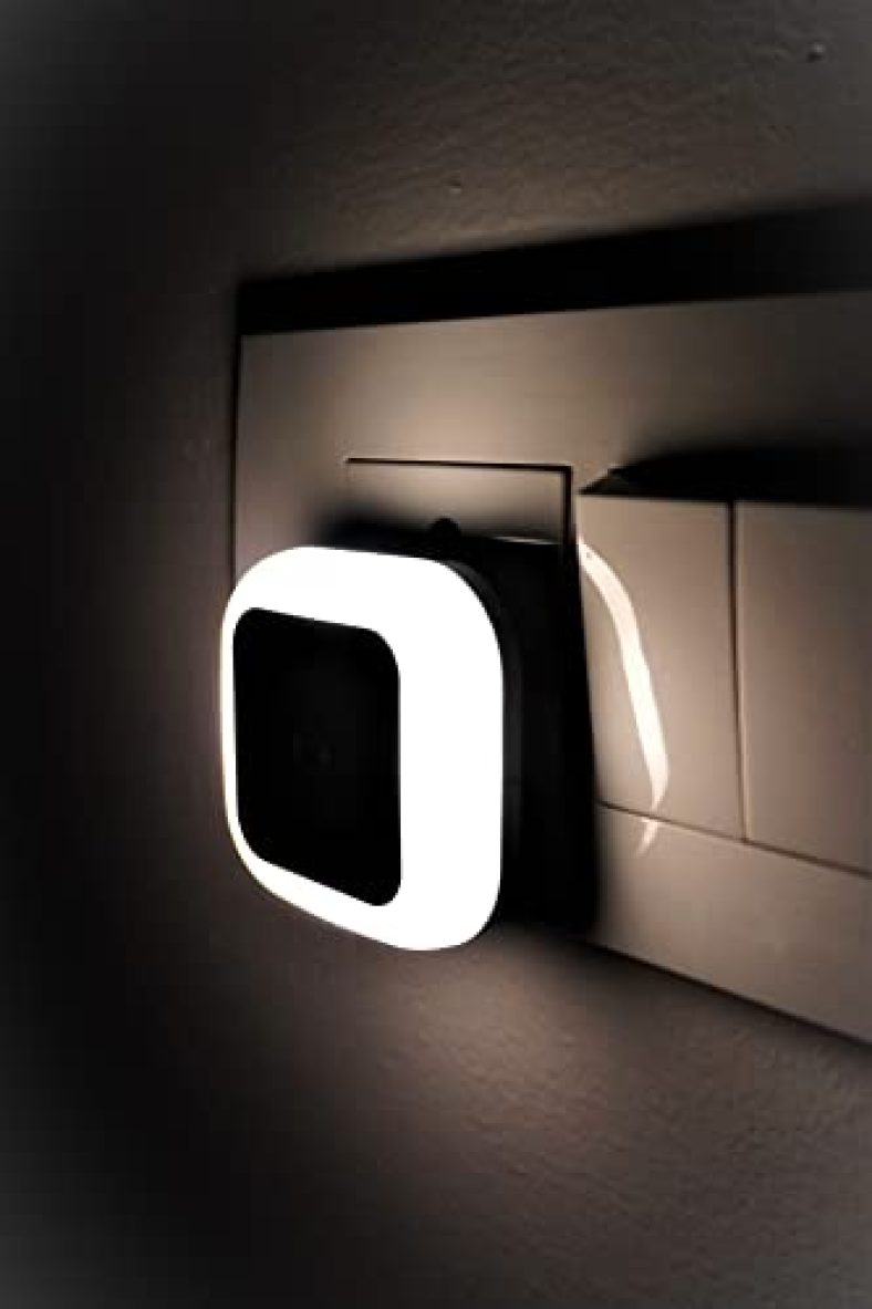 Hoard 0.5W Led Plug In Smart Night Lamp With Automatic Sensor -(Warm White) Pack Of 1(Polycarbonate)