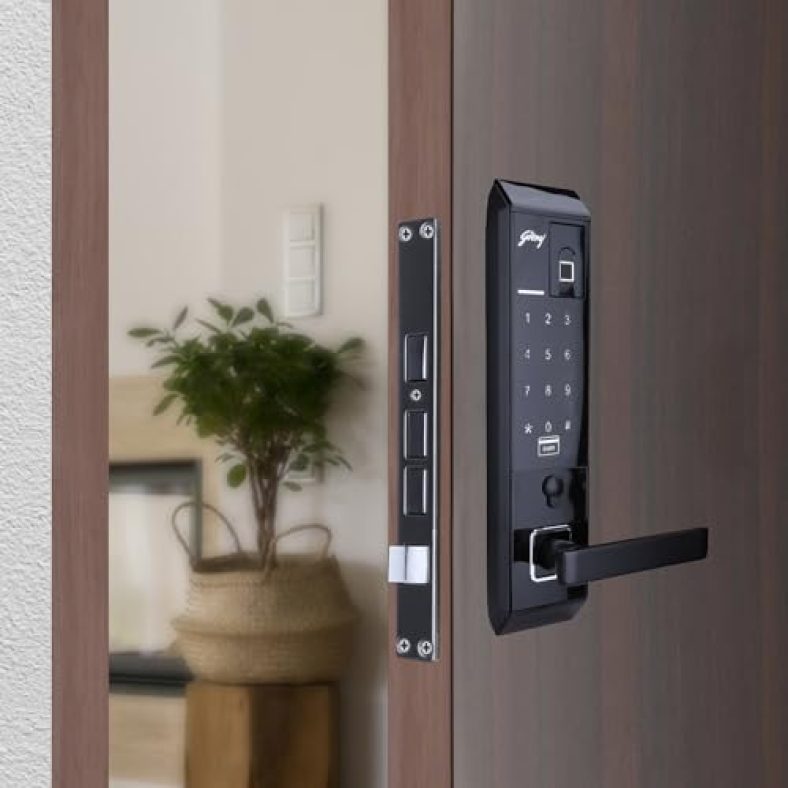 Godrej Locking Solutions And Systems Advantis Revolution (Pin + Biometric + Rfid + Key,Black,Brushed)